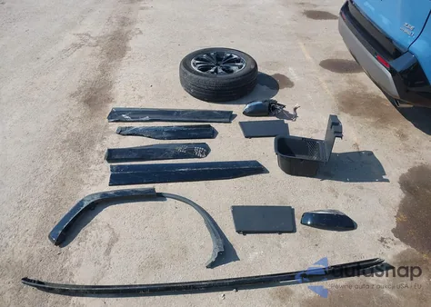 2024 Toyota Rav4 Hybrid Xse z USA, uszkodzony, nr VIN 2T3E6RFV0RW052605